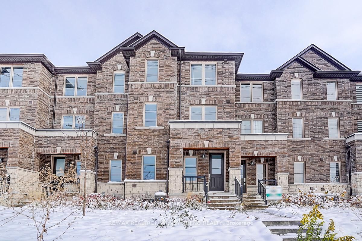 Townhouse in Goreway Drive Corridor