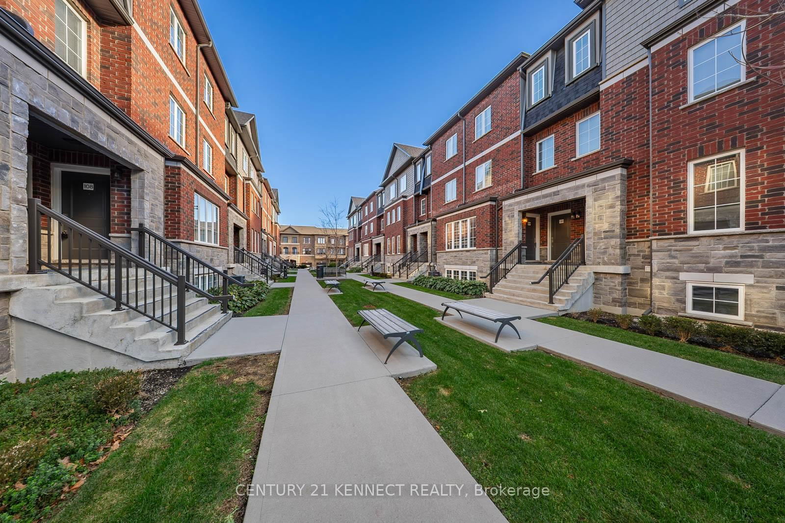 Townhouse, Condo in Timberlea