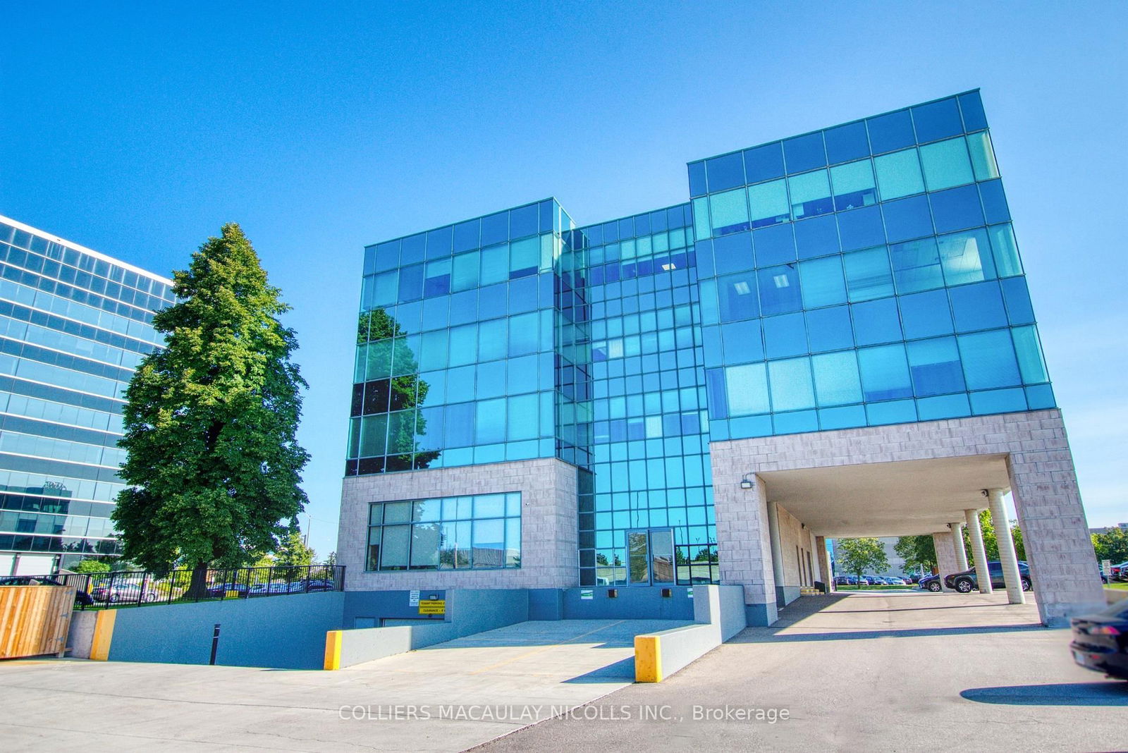 Office in Airport Corporate