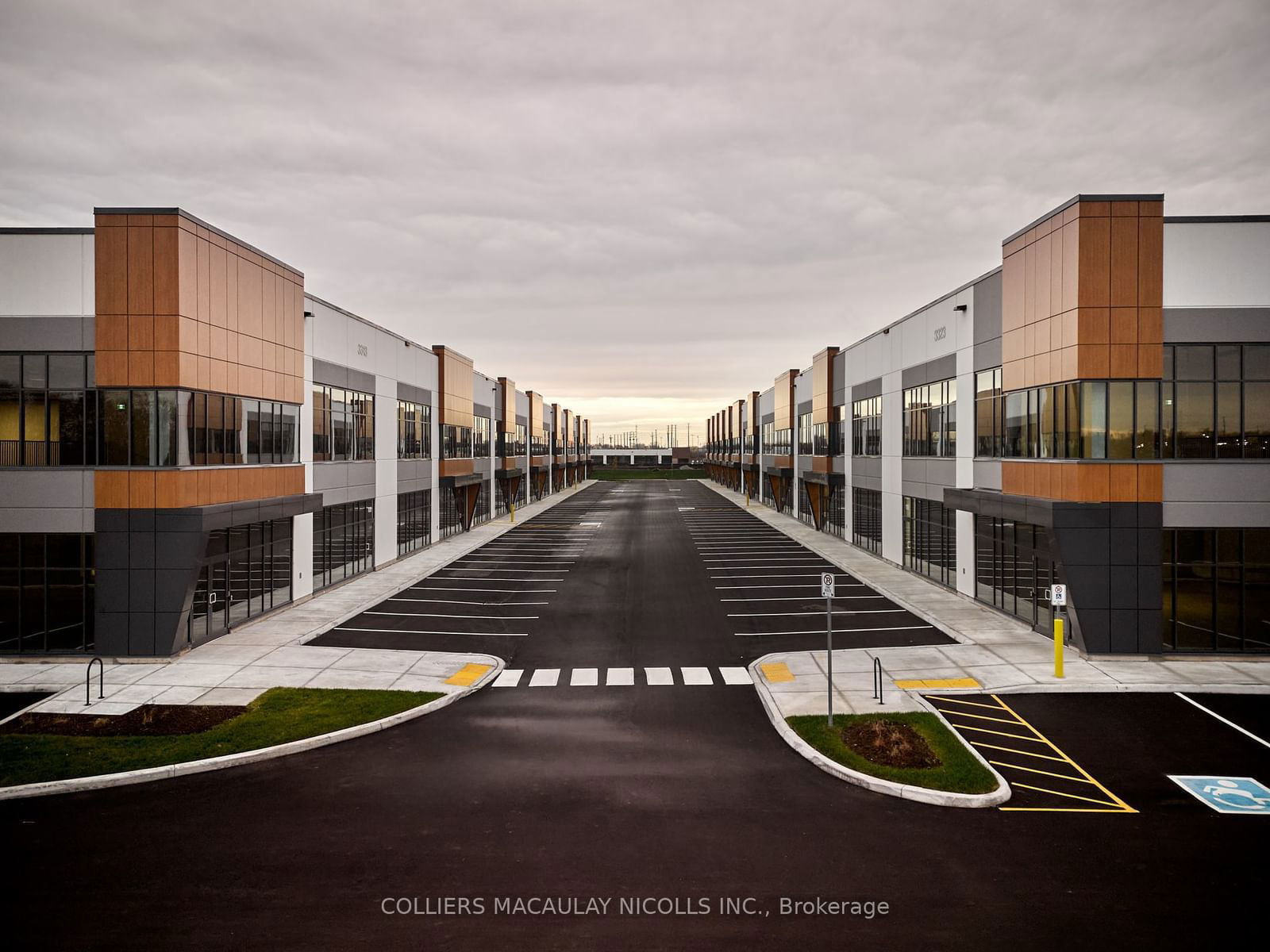 Industrial in Bronte East