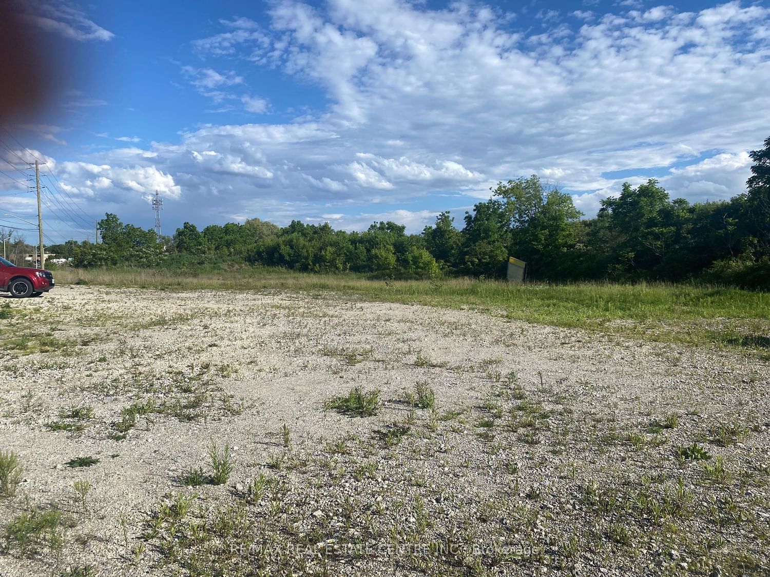 Land in 401 Business Park