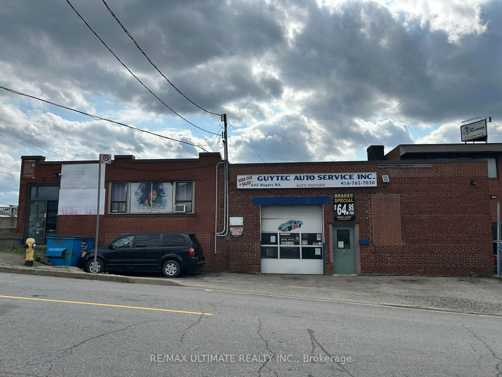 Commercial/Retail in Keelesdale-Eglinton West