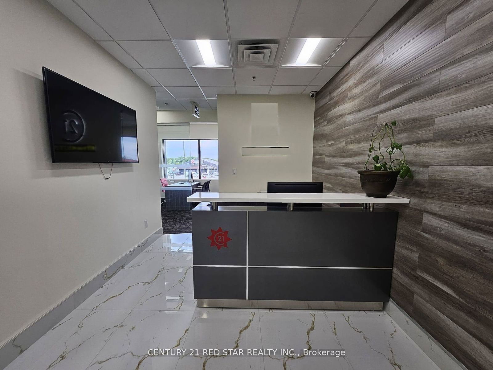 Office in 401 Business Park