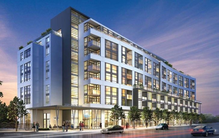 Commercial/Retail in Maple Leaf