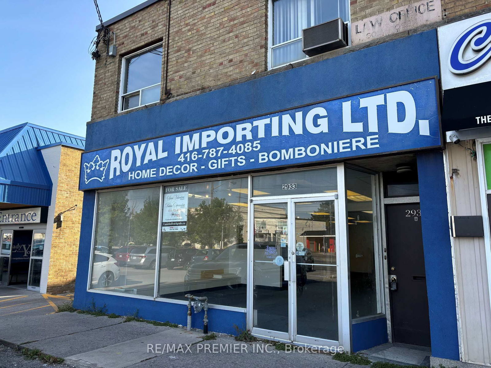 Commercial/Retail in Yorkdale-Glen Park