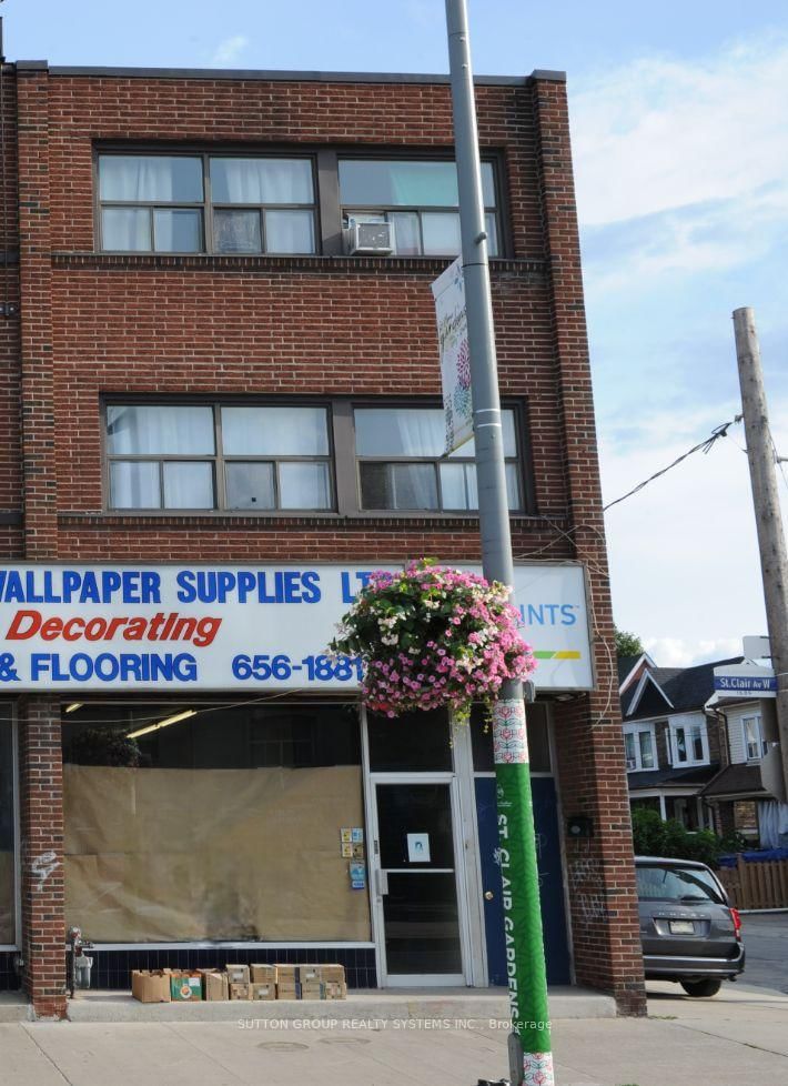 Commercial/Retail in Weston-Pellam Park