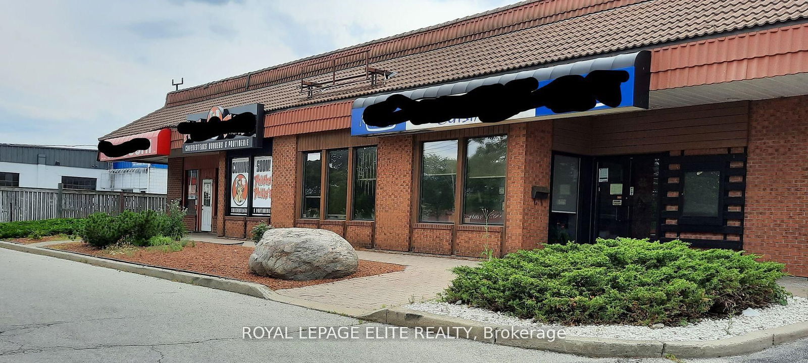 Commercial/Retail in Freeman