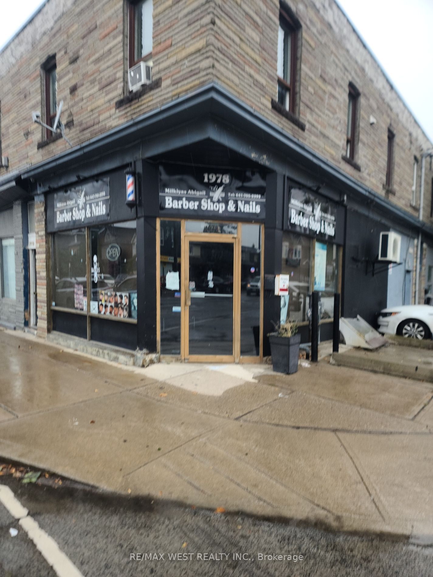 Commercial/Retail in Weston-Pellam Park