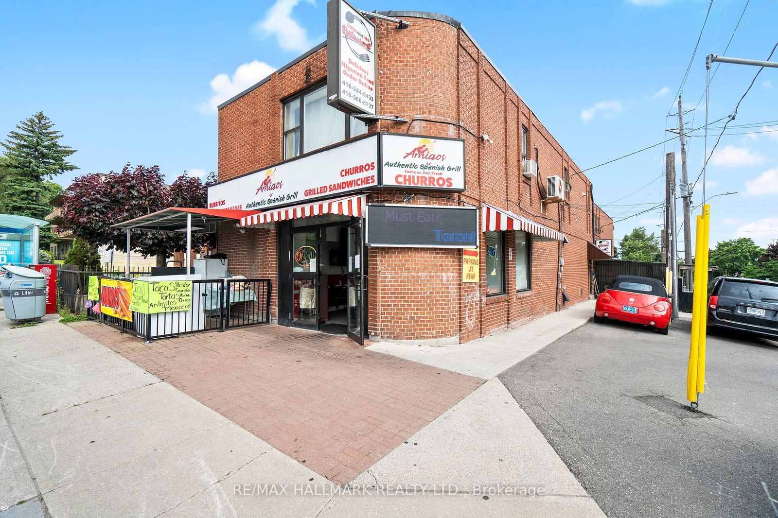 Store with Apartment/Office in Downsview-Roding-CFB